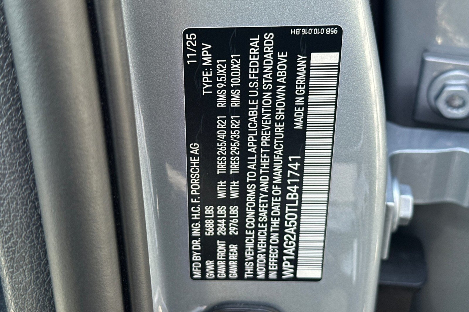 Used 2026 Dolomite Silver Metallic Porsche S image 29