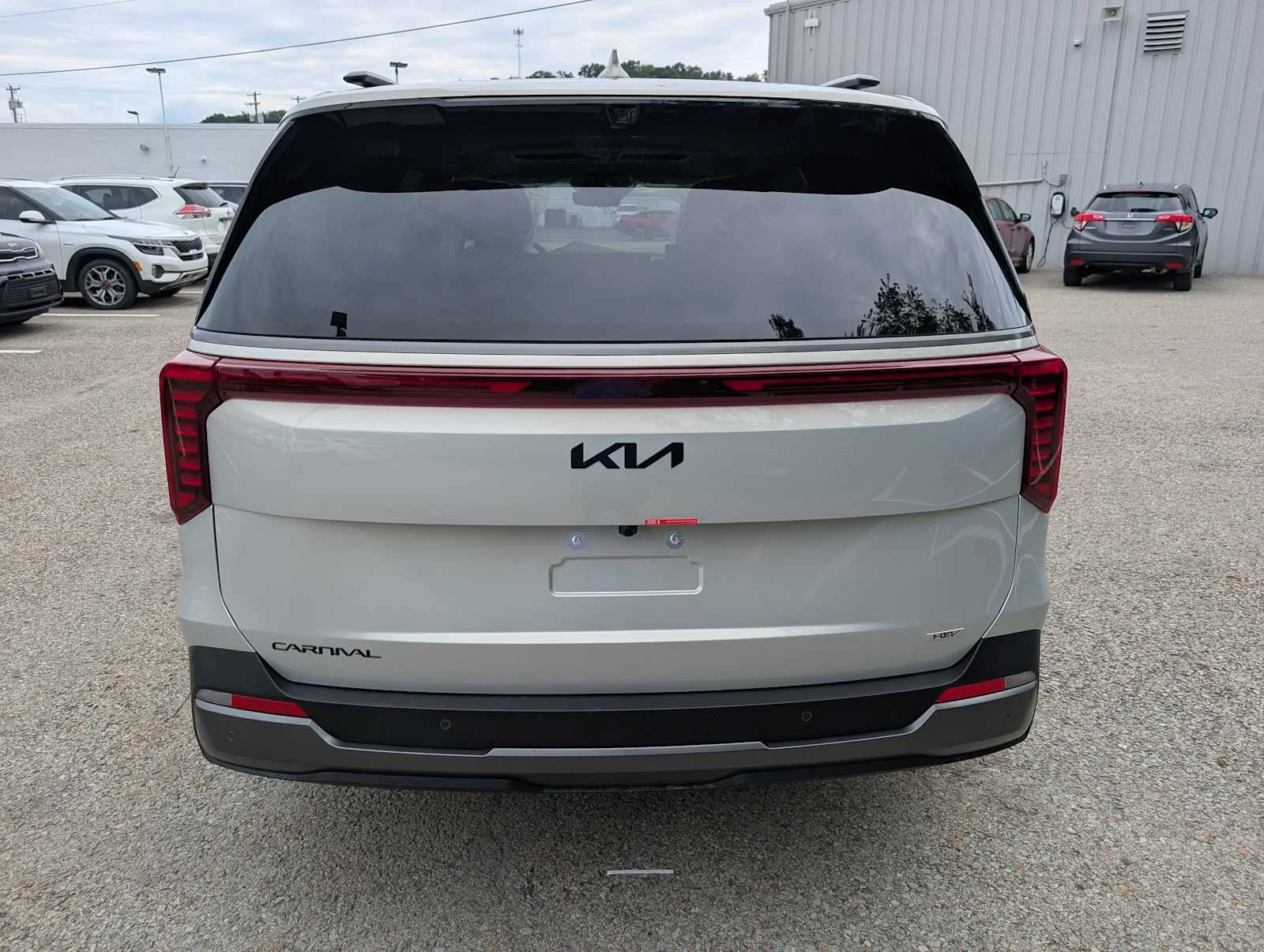 New 2027 Ivory Silver Kia SX Prestige image 8