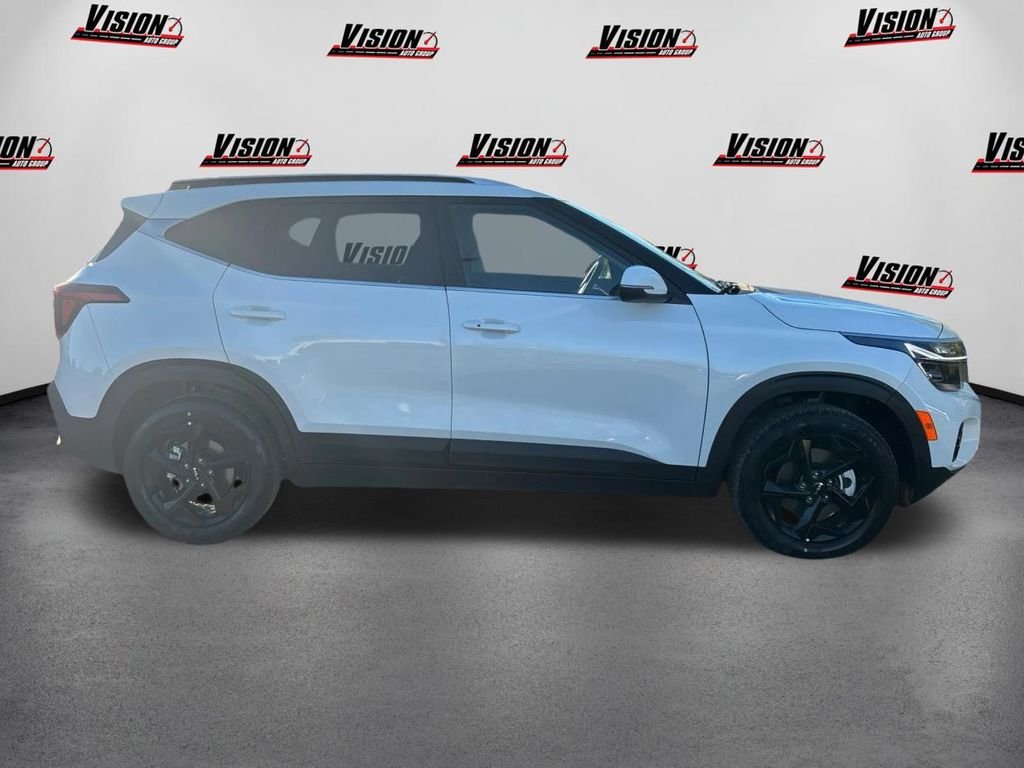 2026 Kia Seltos EX - Photo 4