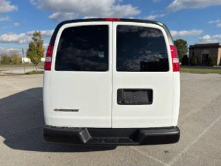 2025 Chevrolet Express Passenger LS - Photo 6