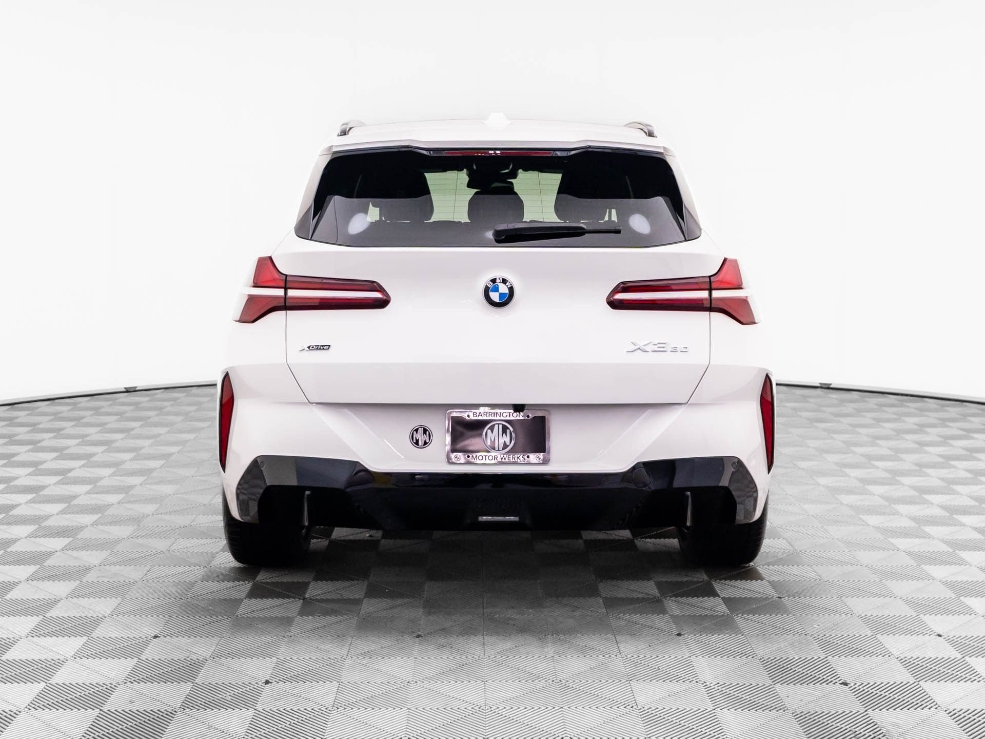 New 2026 Alpine White BMW 30 xDrive image 5