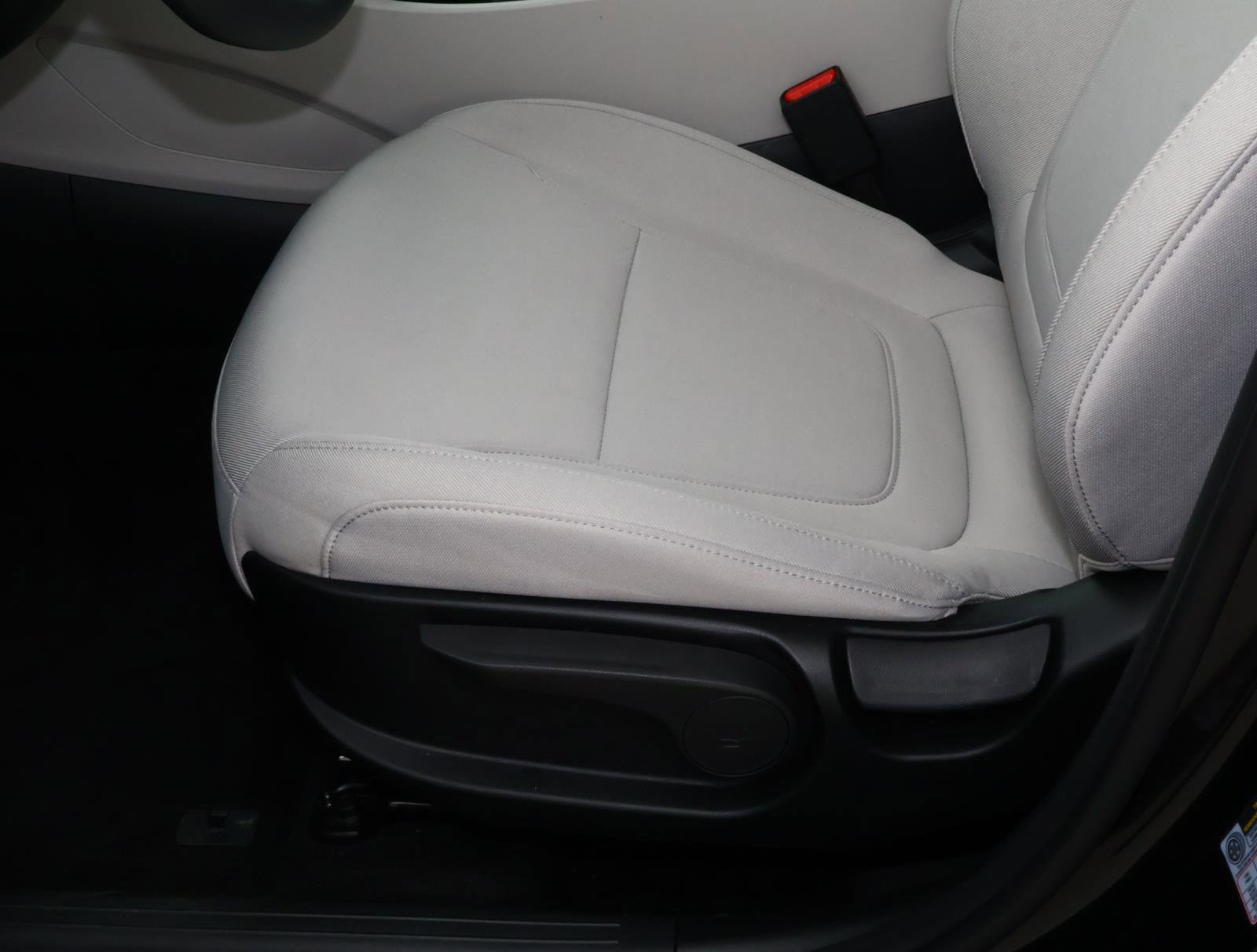 Certified Used 2026 Phantom Black Hyundai SE image 13