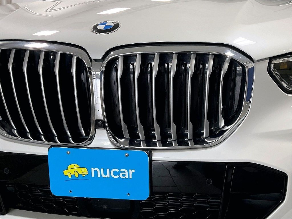 Used 2022 White BMW xDrive40i image 33