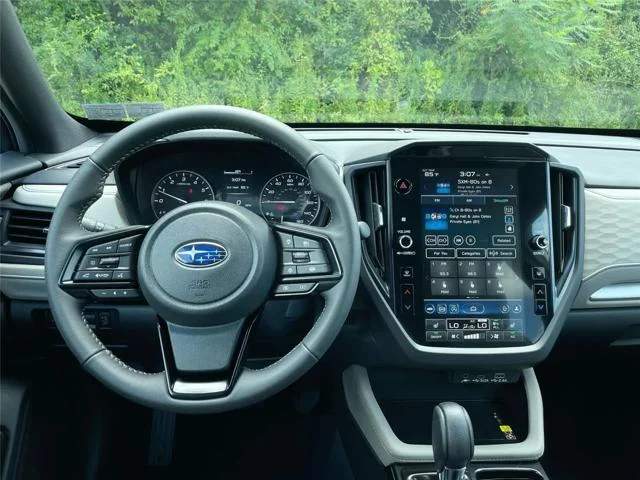 New 2026 CRYSTAL WHITE PEARL Subaru Premium image 19