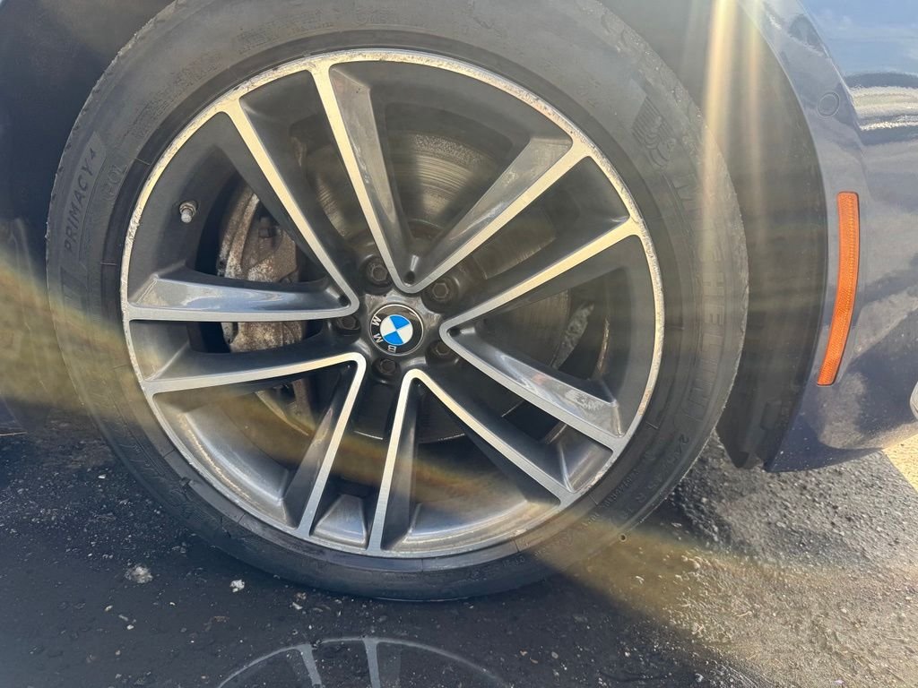 Used 2022 Blue BMW 750i xDrive image 16