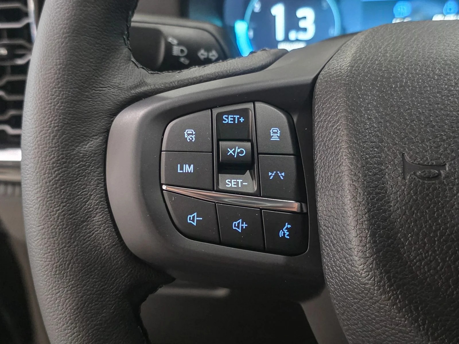 New 2026 Marsh Gray Ford Lariat® image 33