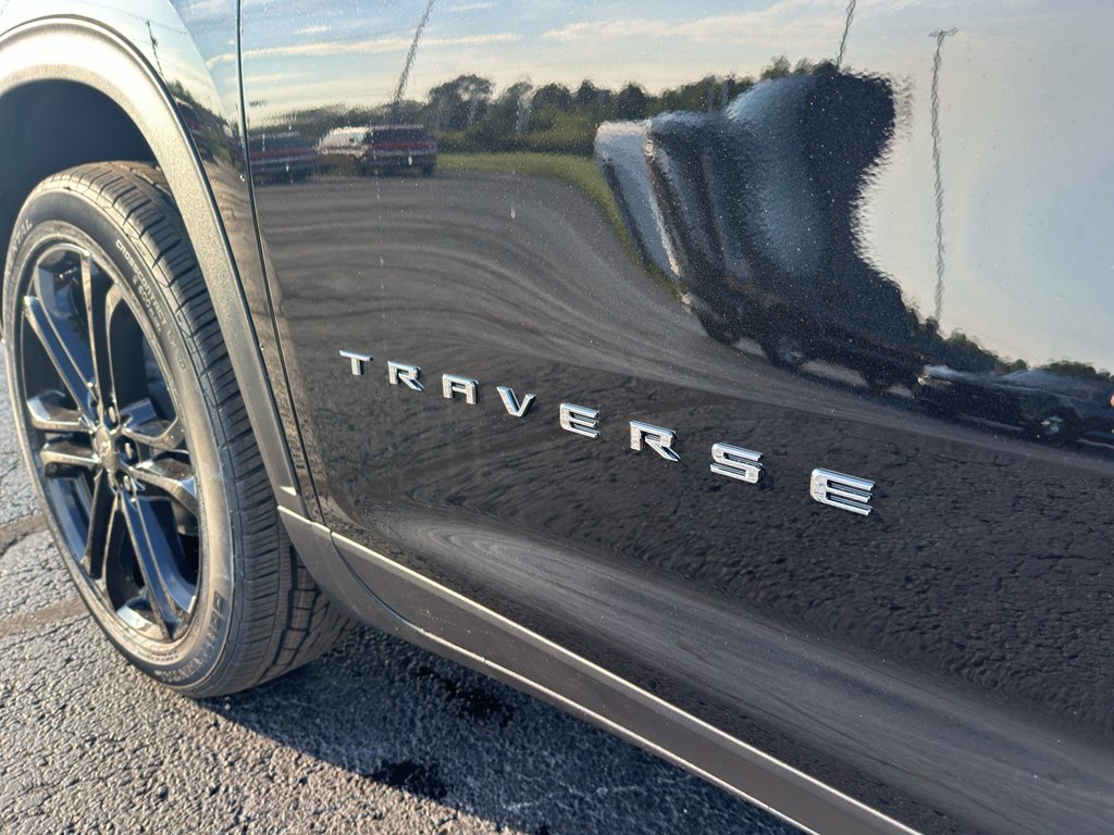 2027 Chevrolet Traverse LT - Photo 33