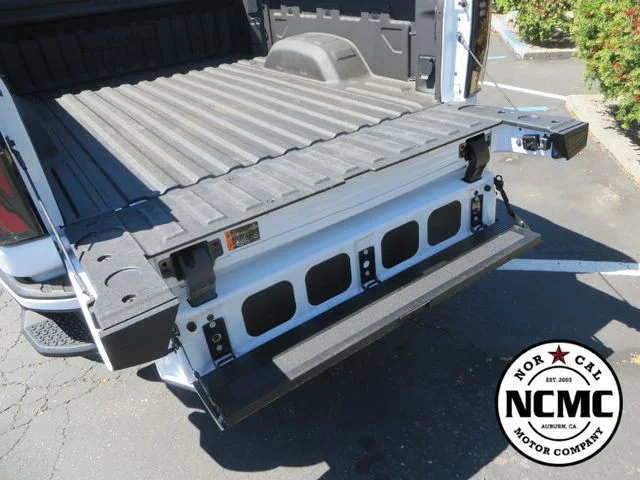 2025 GMC Sierra 2500HD AT4 - Photo 12