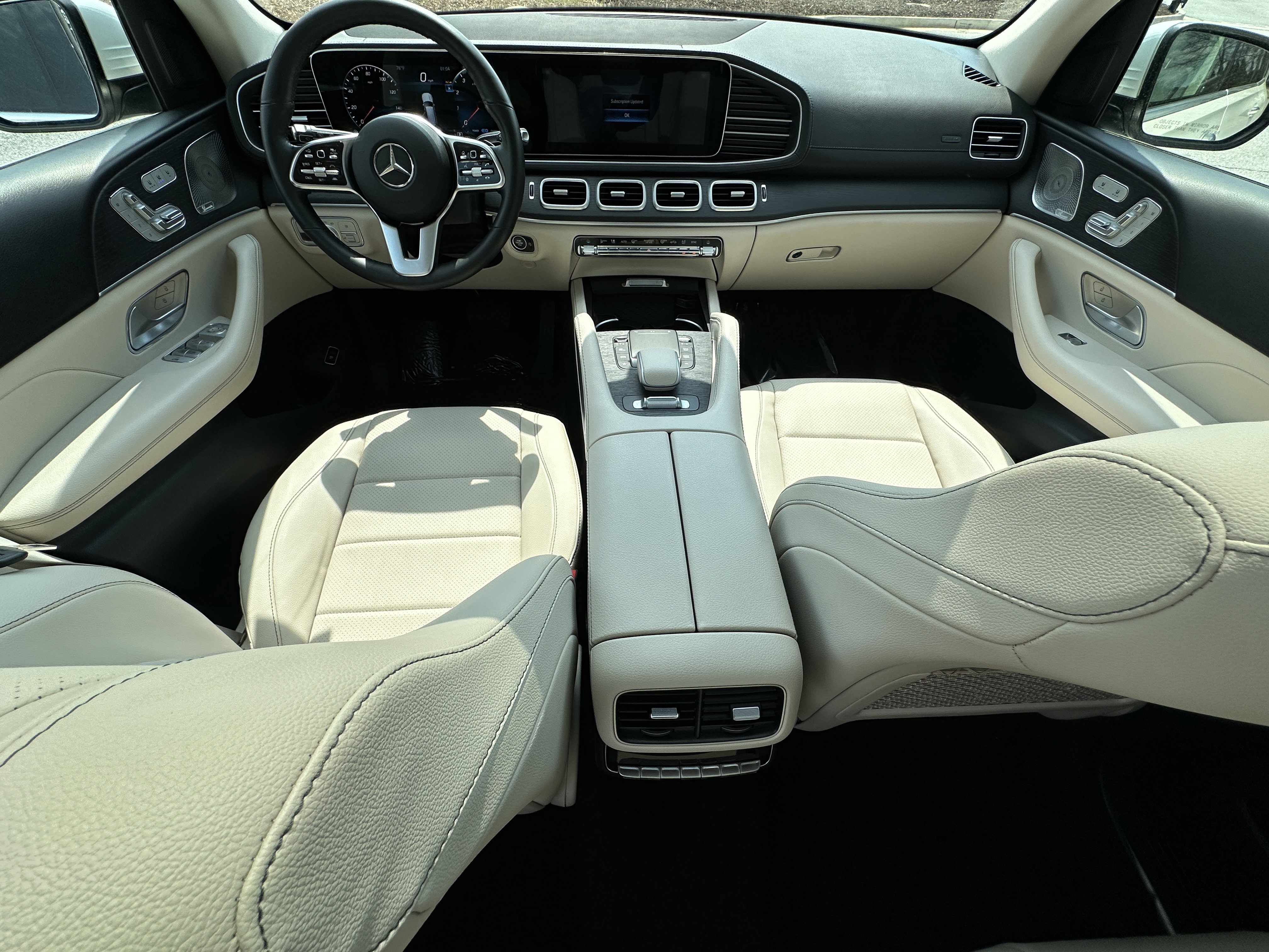 Used 2023 White Mercedes-Benz GLS 450 image 28