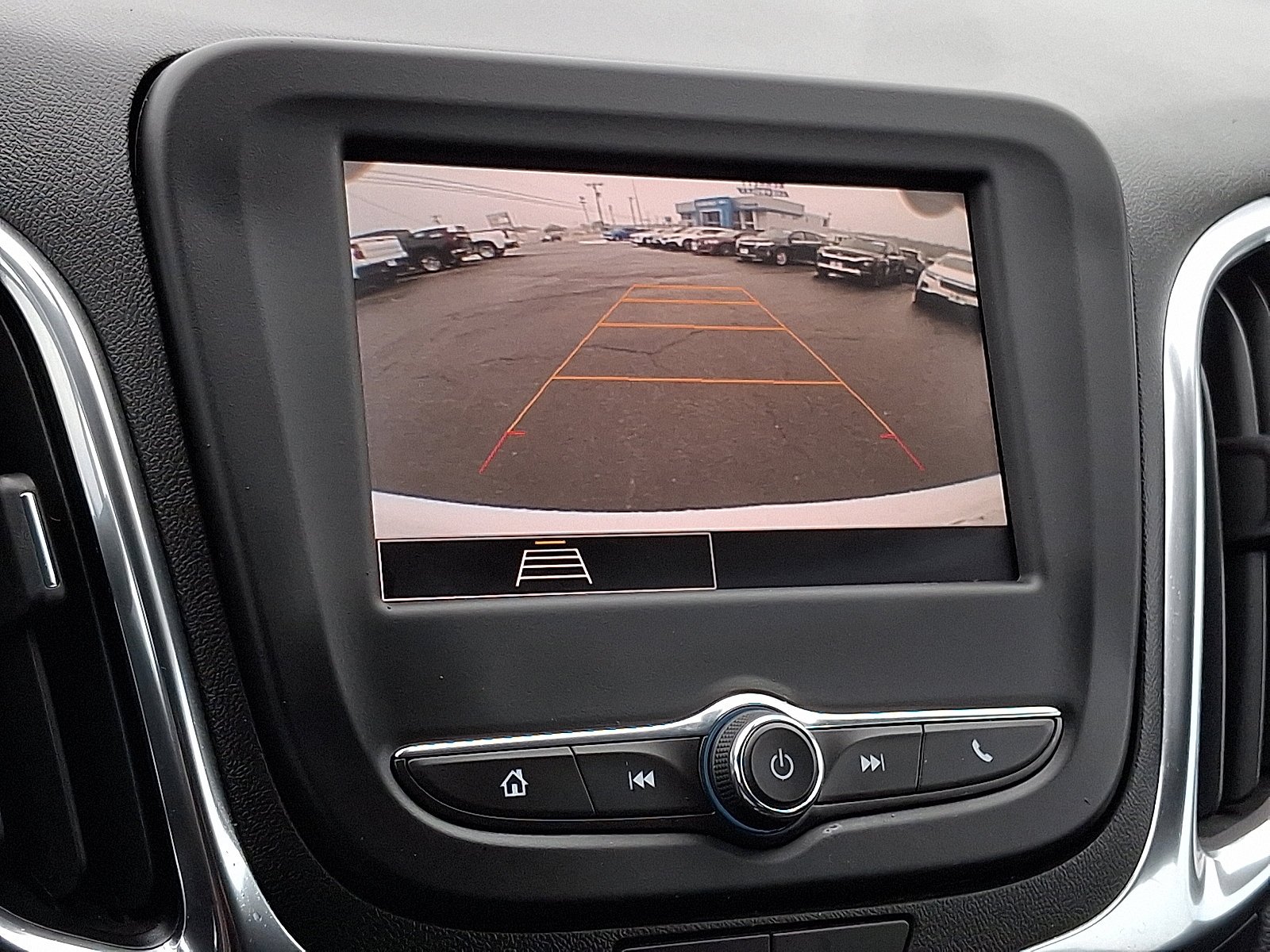 2022 Chevrolet Equinox LT - Photo 17