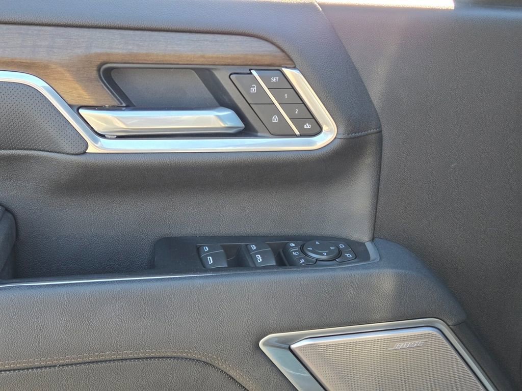 2025 Chevrolet Silverado 3500HD High Country - Photo 17