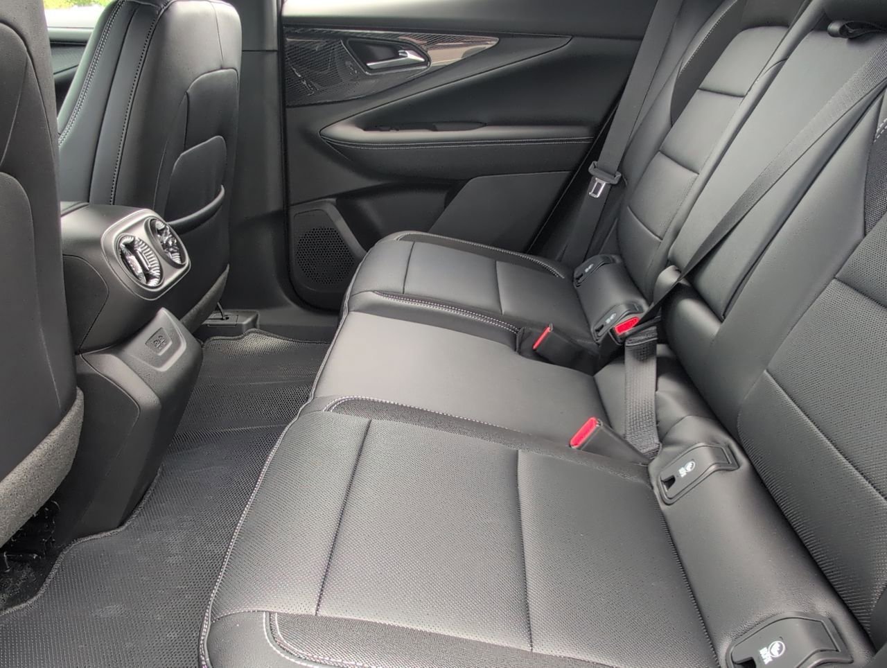 2026 Chevrolet Blazer EV LT - Photo 24