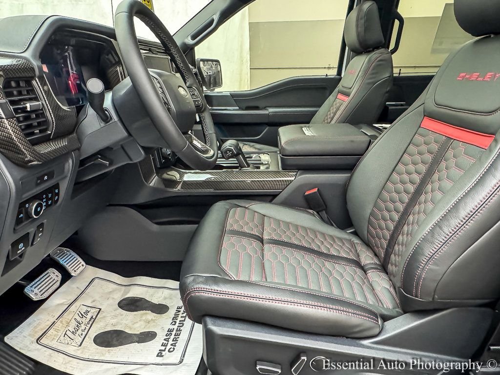 New 2025 Oxford White Ford Lariat® image 9