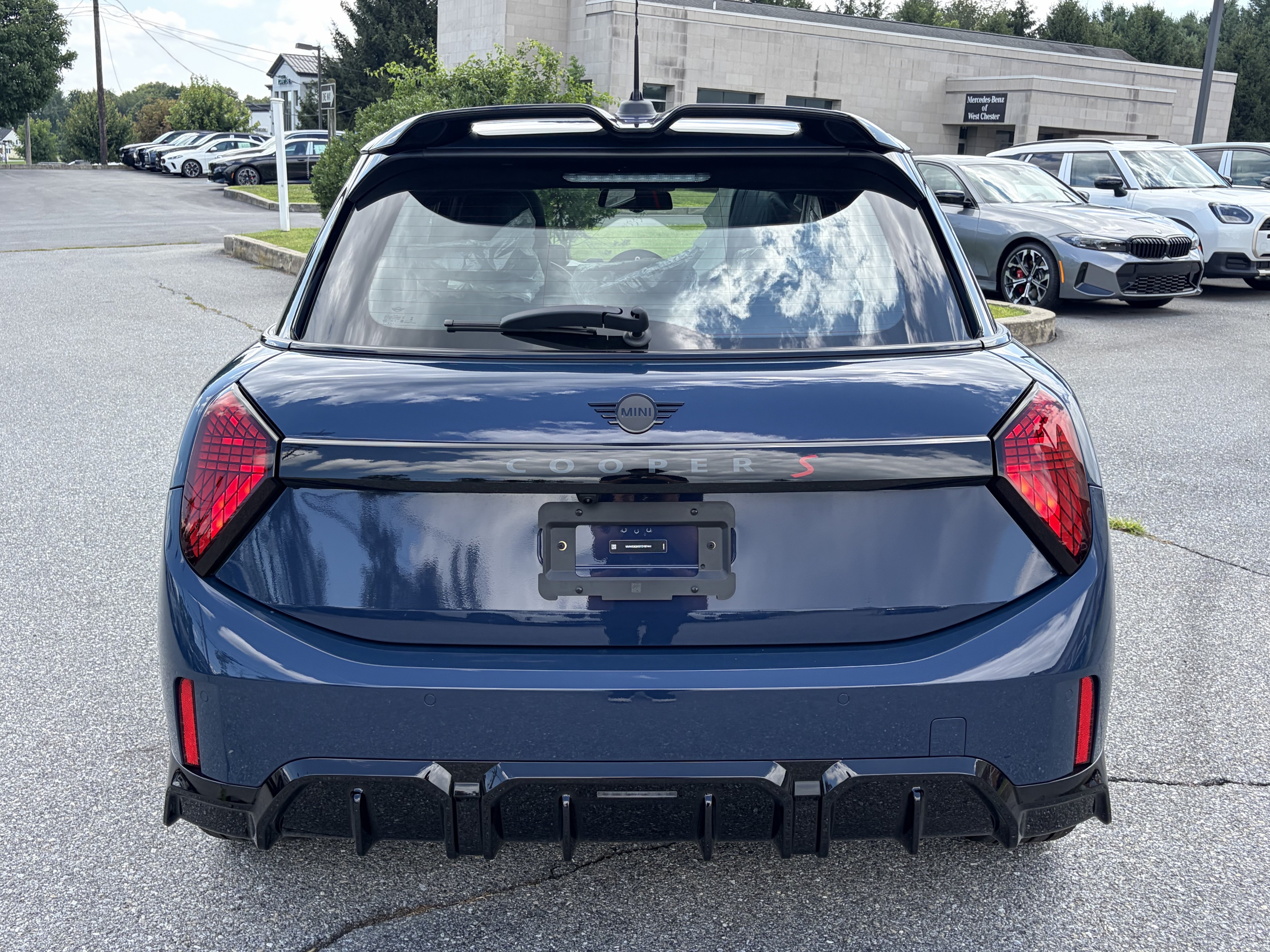 New 2026 Indigo Sunset Blue Metallic MINI Iconic image 6