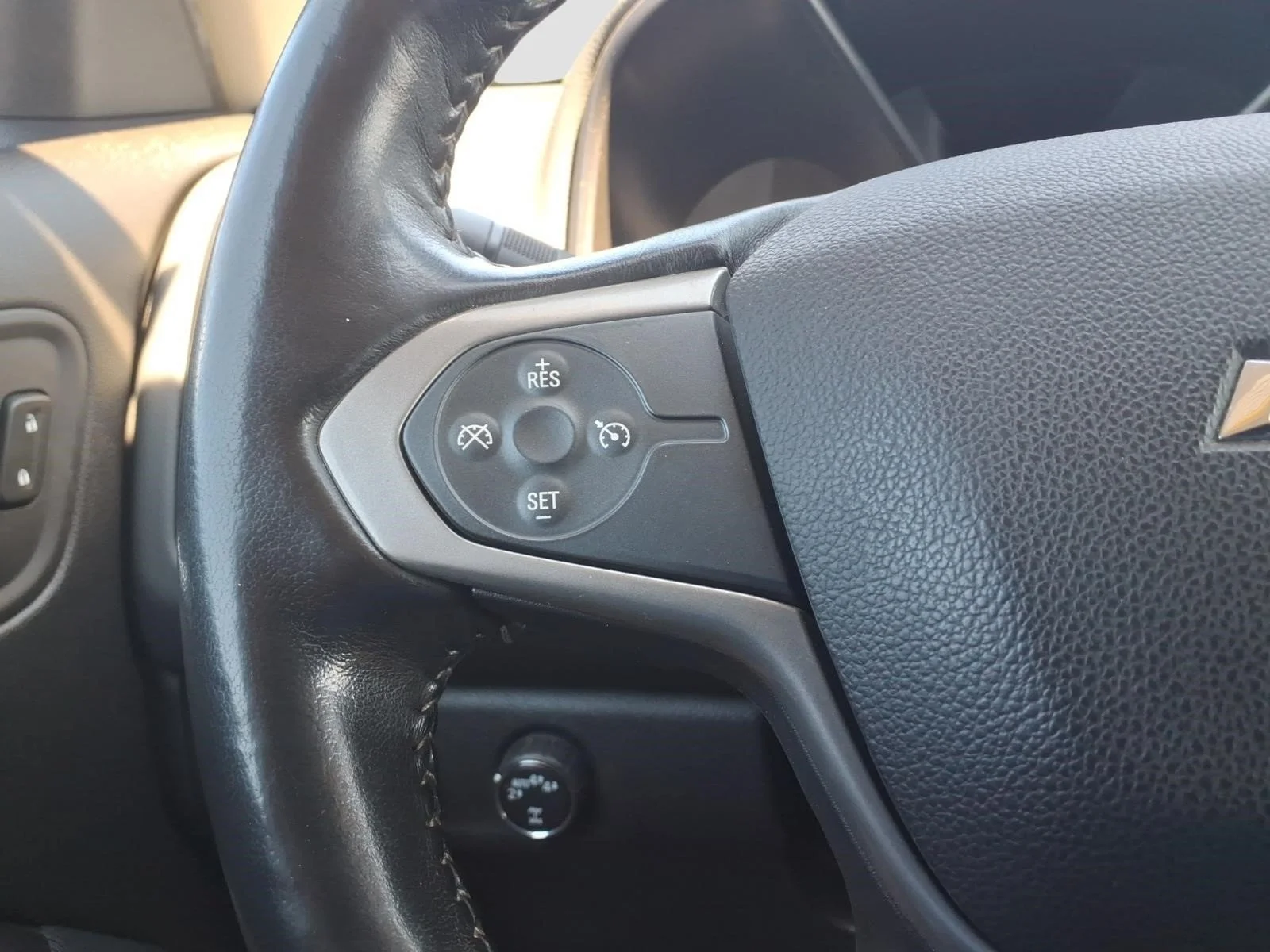 Used 2017 Red Hot G7c Chevrolet Z71 image 23