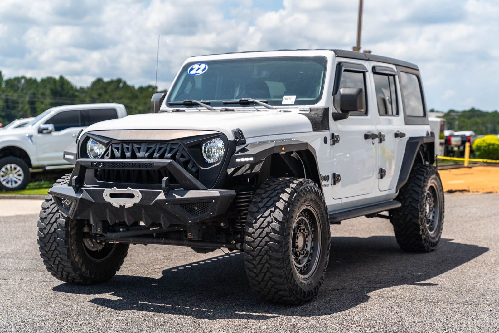 Used 2022 White Jeep Unlimited Sport Altitude image 5