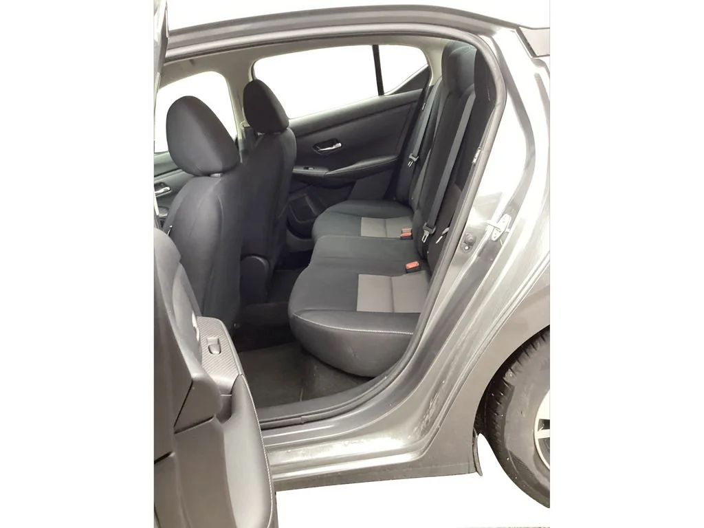 Used 2022 Gray Nissan SV image 12