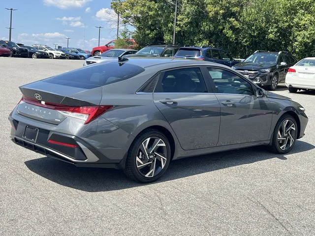 Used 2025 Gray Hyundai Limited image 13