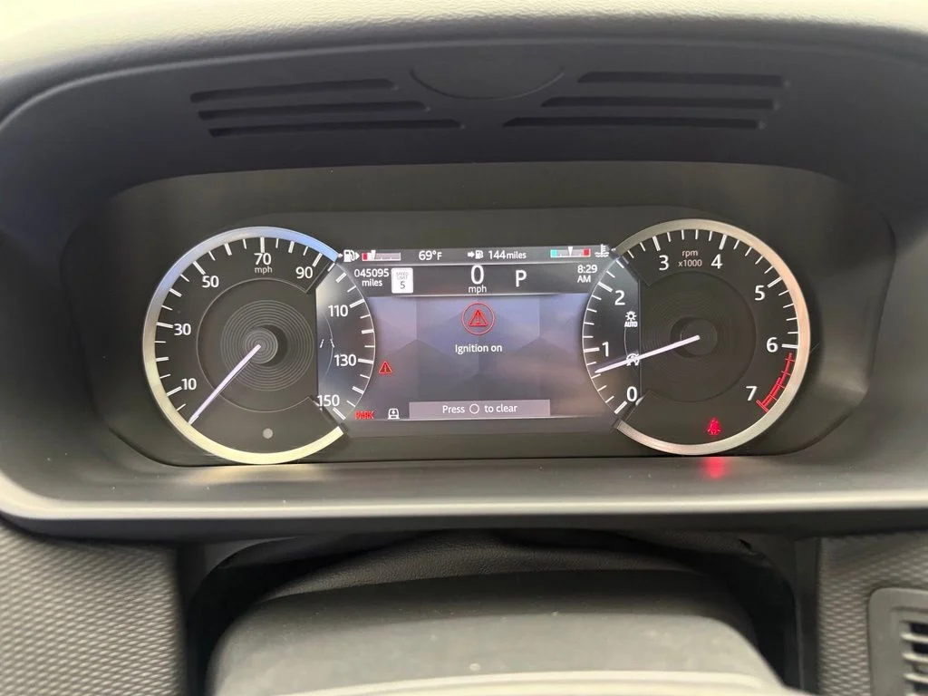 Used 2023  Land Rover S R-Dynamic image 23