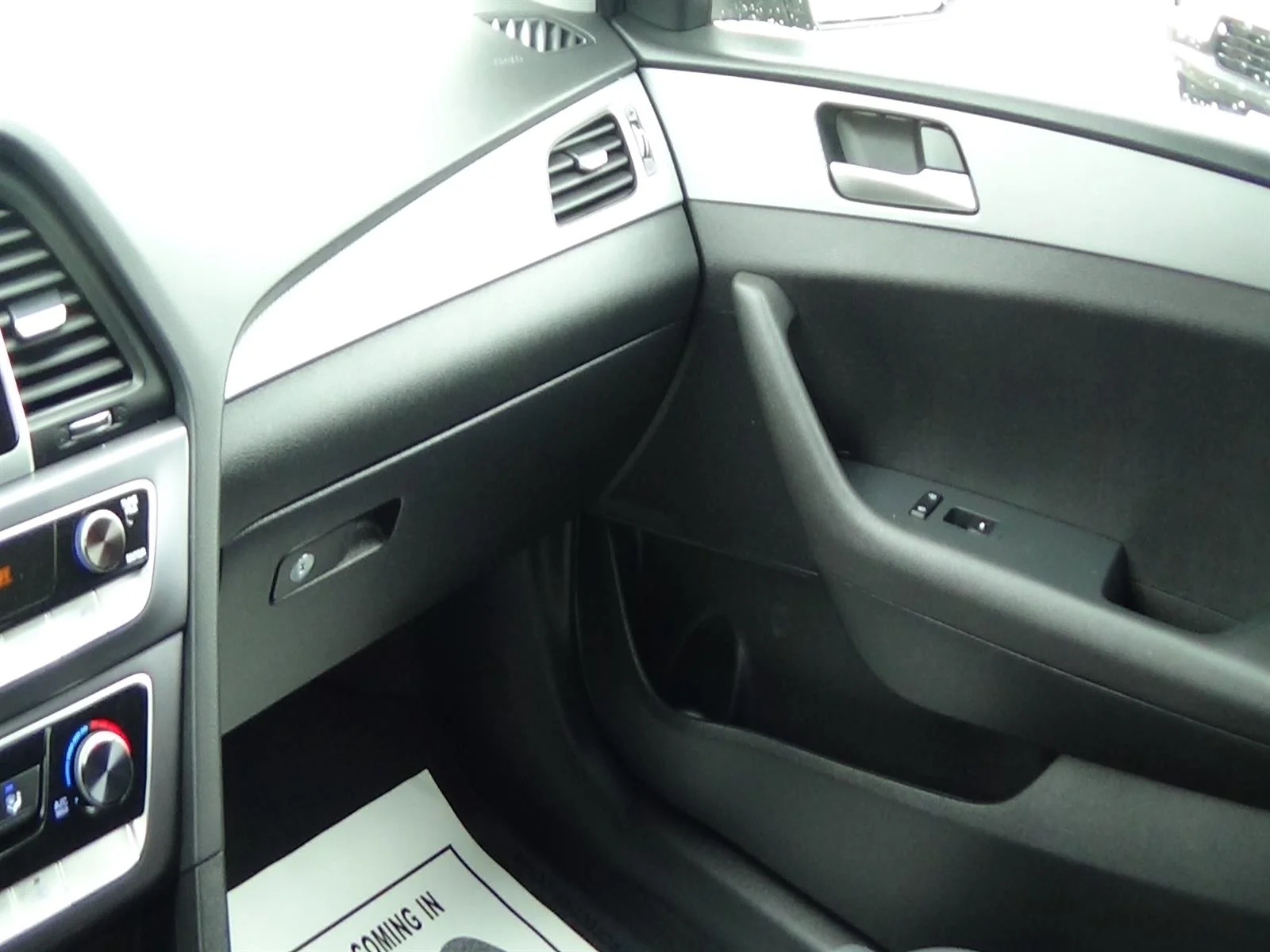 Used 2018 Machine Gray (2c) Hyundai Eco image 31