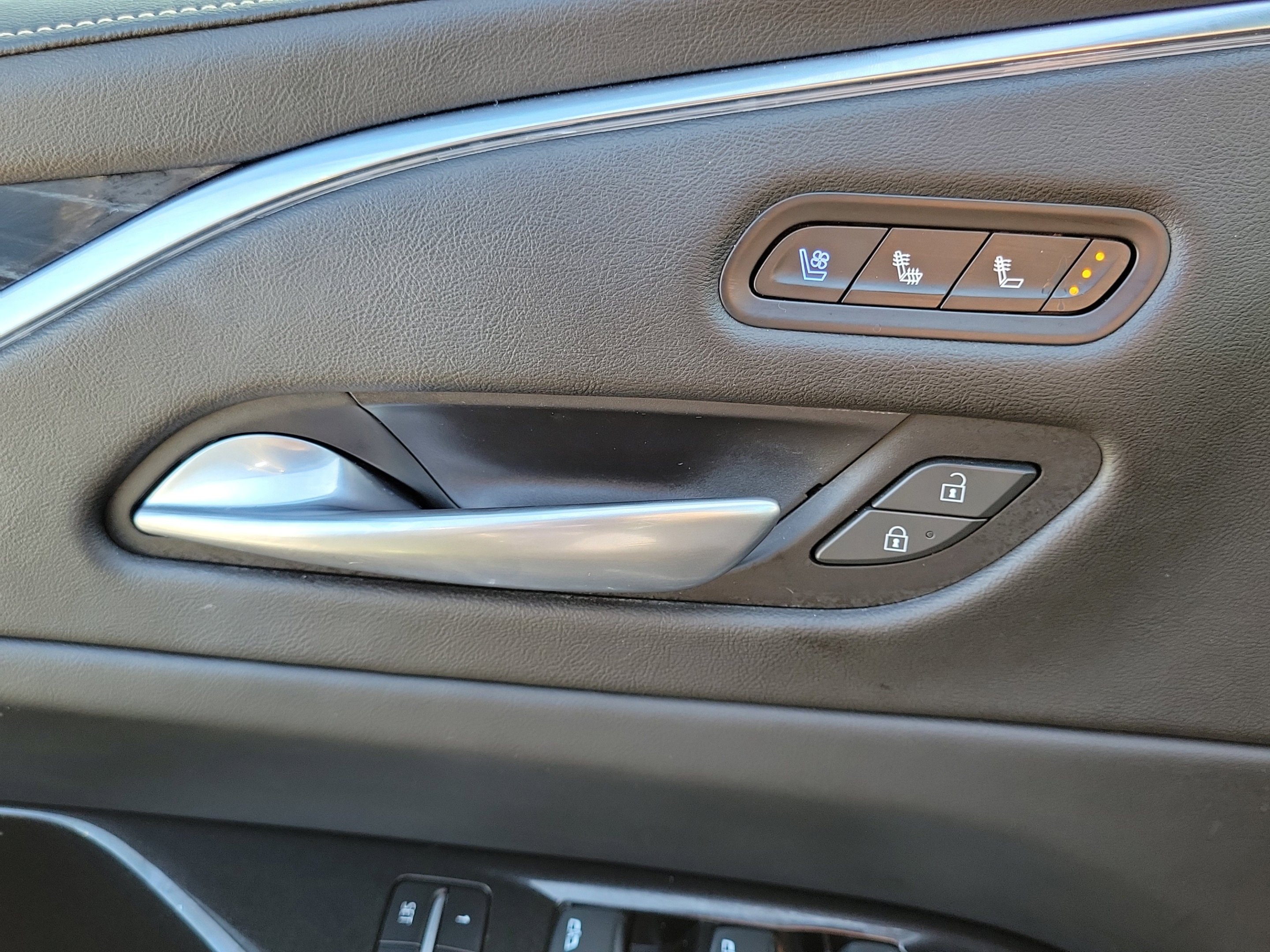 Used 2022 Black Raven Cadillac Sport image 28