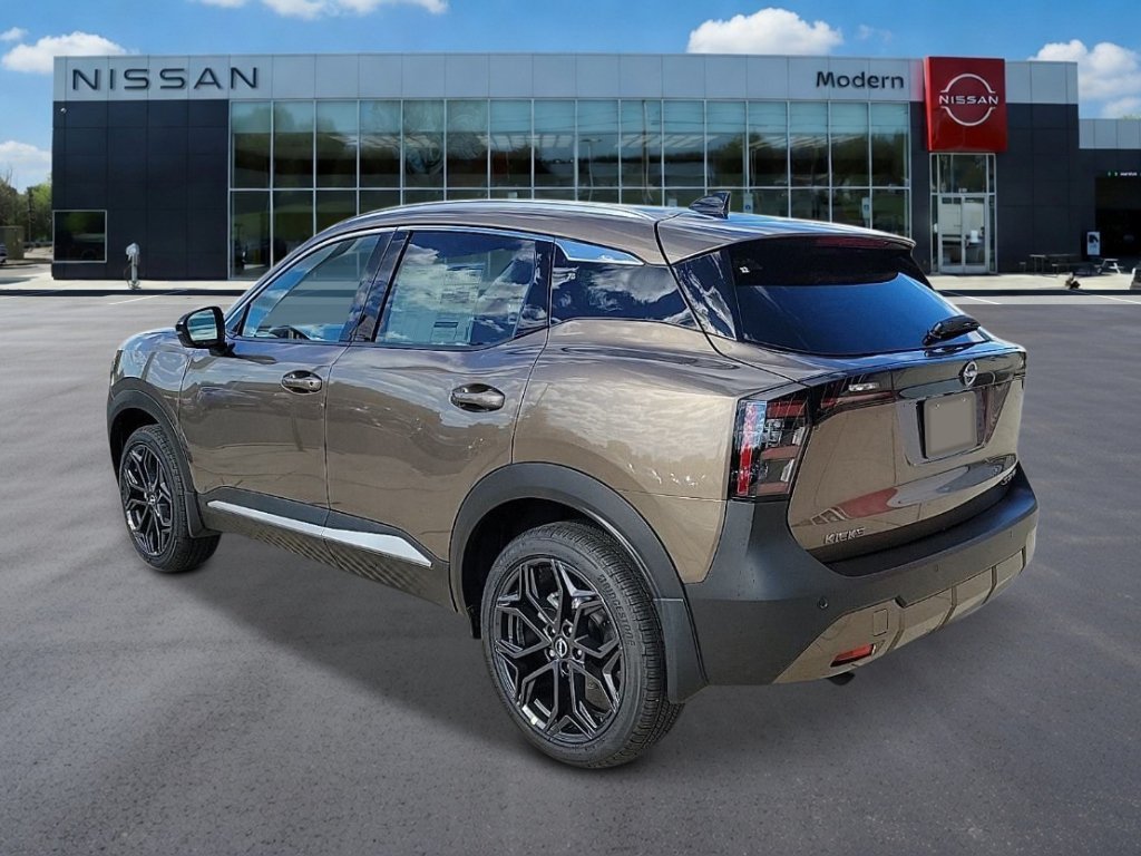 New 2026 Canyon Bronze Metallic Nissan SR image 3