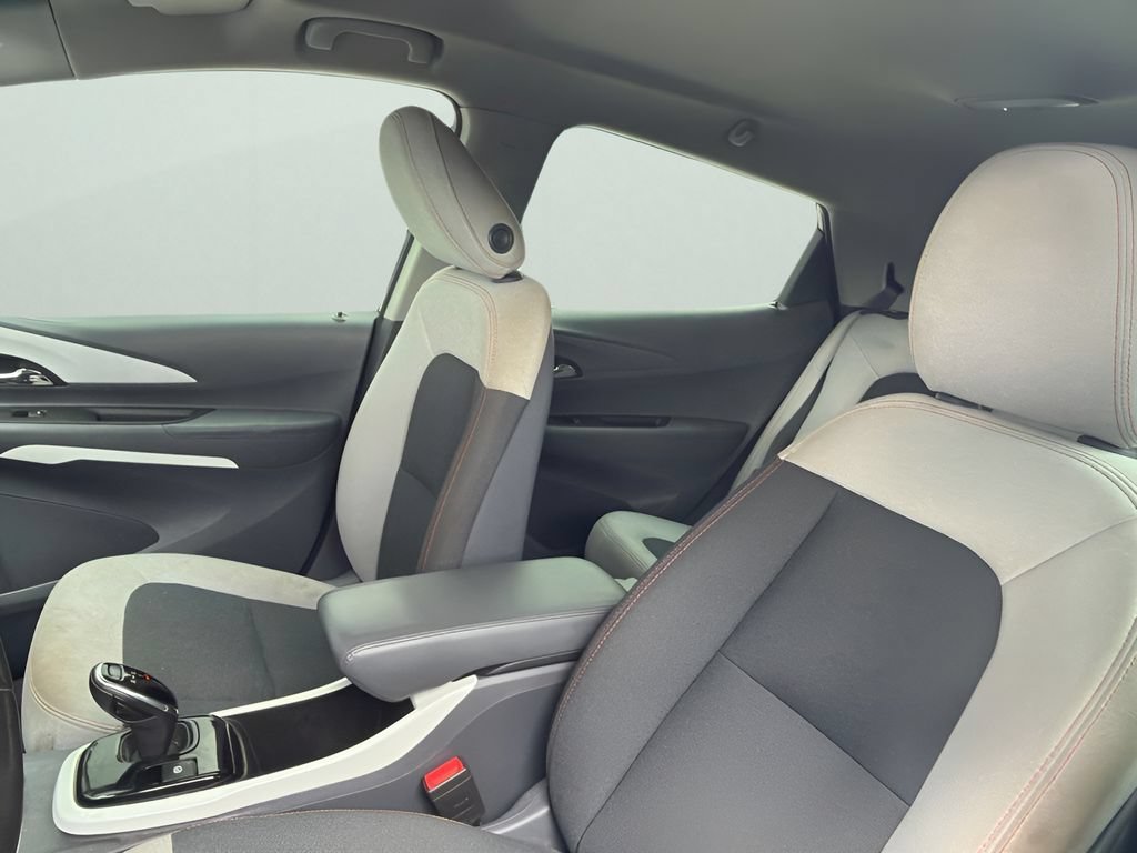 Used 2020 NIGHTFALL GRAY METALLIC Chevrolet LT image 4