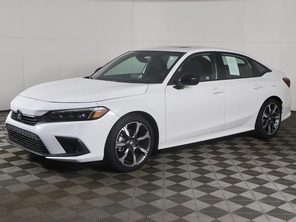 Used 2025 White Honda Sport image 8
