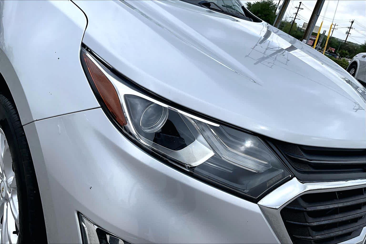 Used 2018 Silver Ice Metallic Chevrolet LS image 28