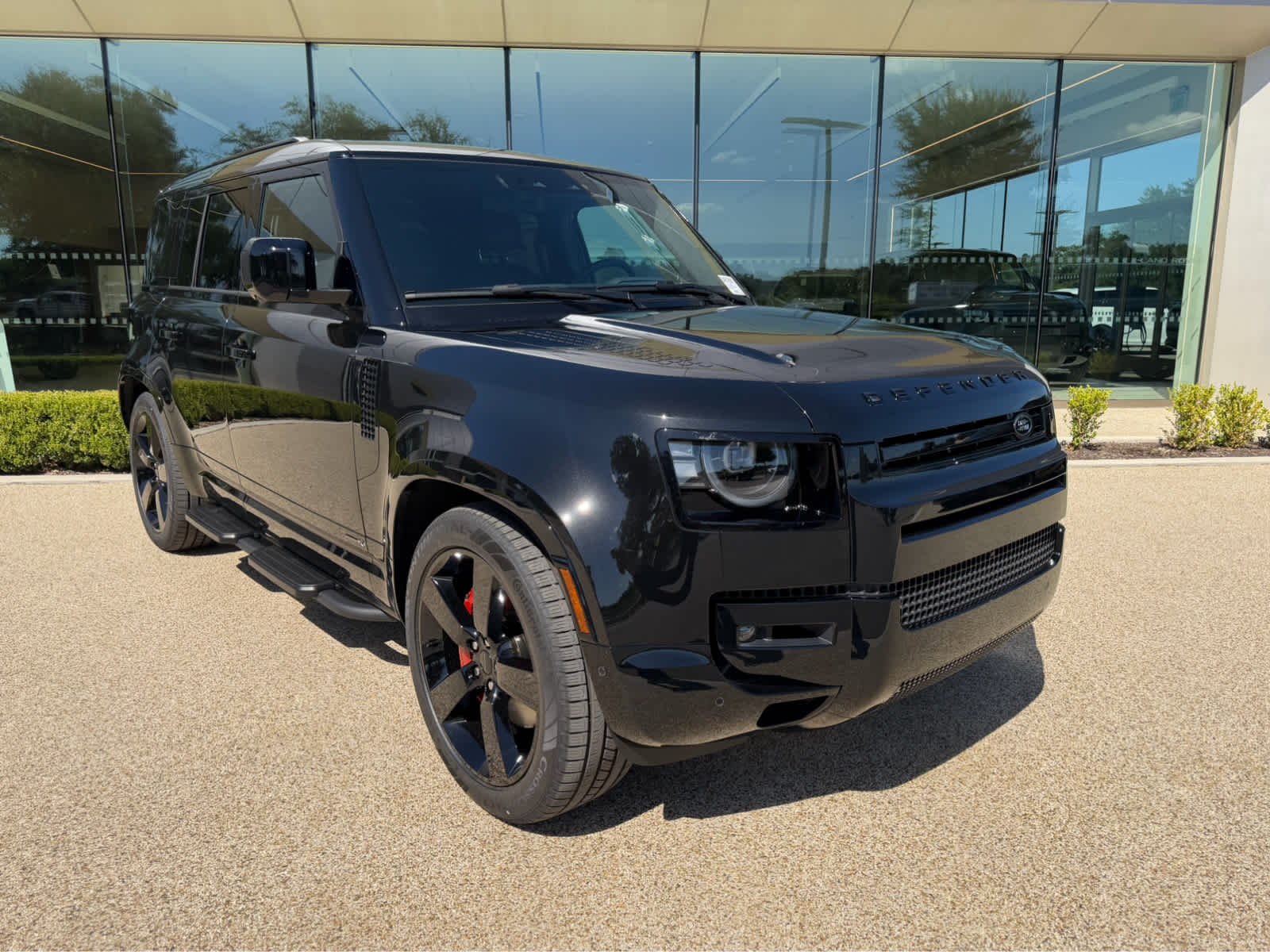 New 2026 Santorini Black Land Rover X image 3