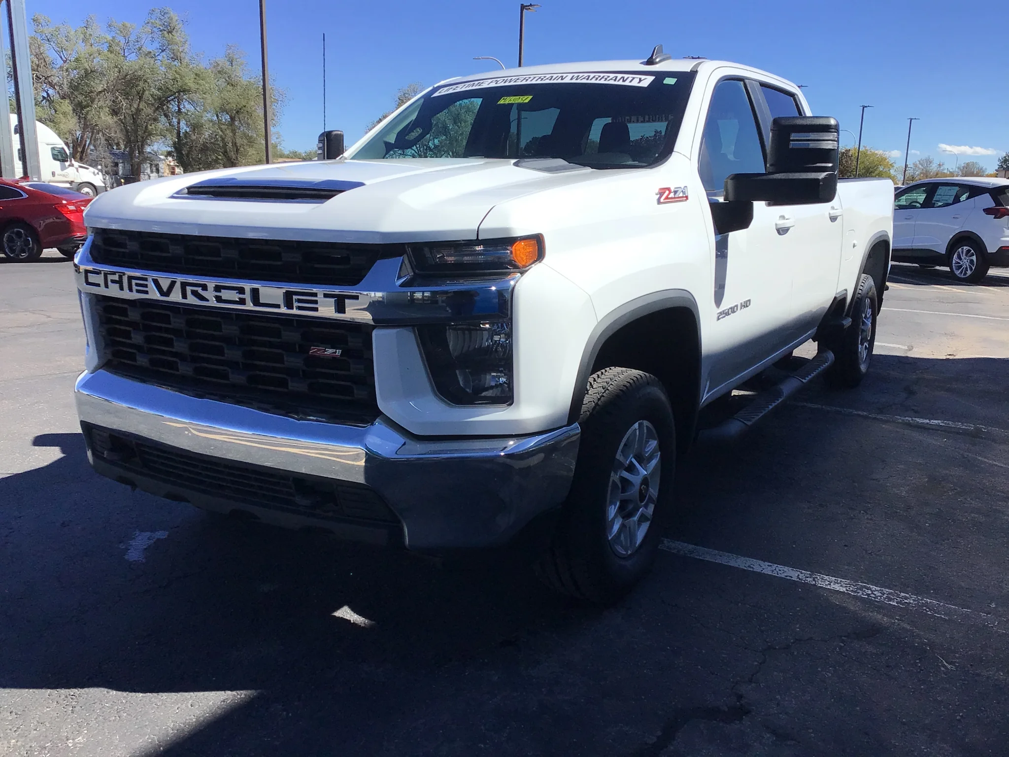 Used 2022 SUMMIT WHITE Chevrolet LT image 3