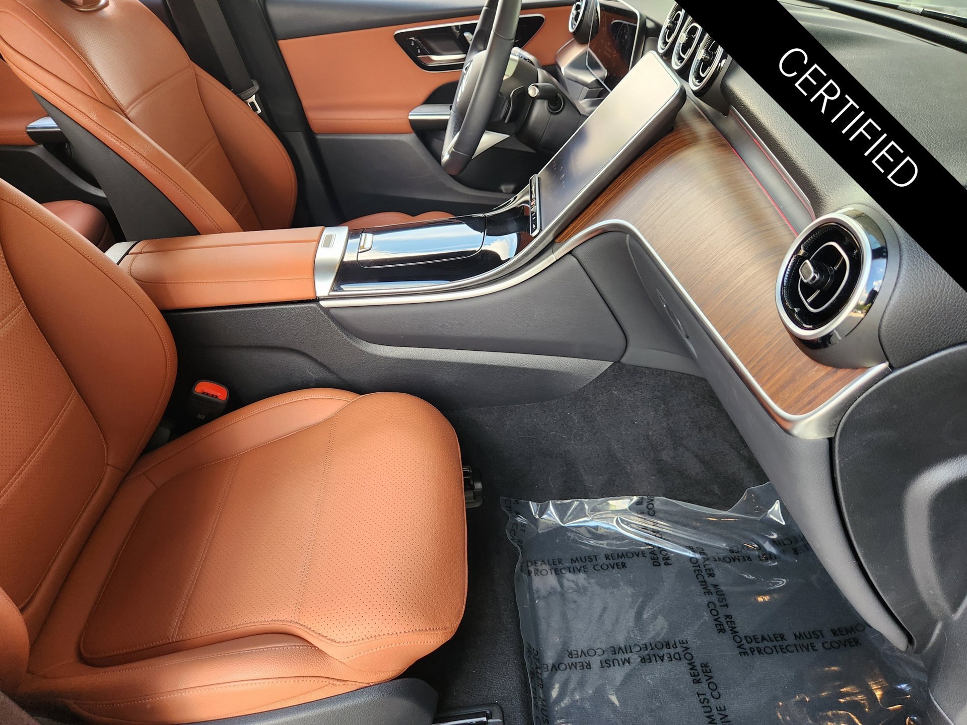 Certified Used 2026 Black Mercedes-Benz GLC 300 image 3