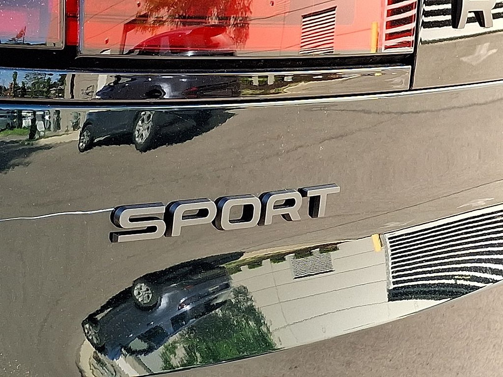 New 2026  Land Rover P400 Dynamic SE image 22