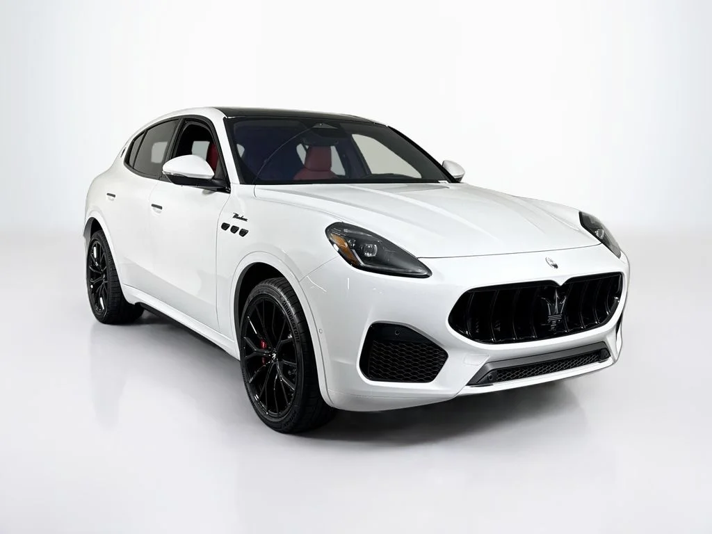 New 2026 Bianco Maserati Modena image 7
