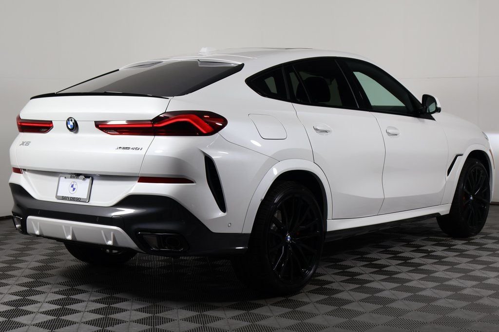 New 2027 Mineral White Metallic BMW xDrive40i image 2