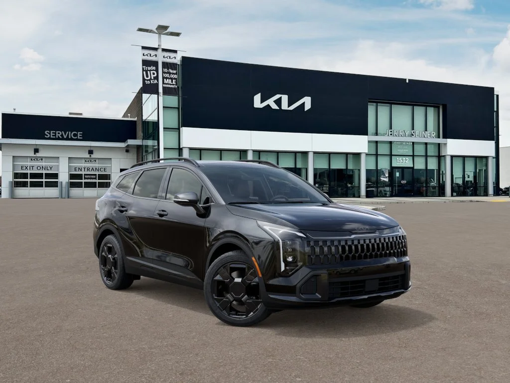 New 2027 Fusion Black Kia X-Line image 8