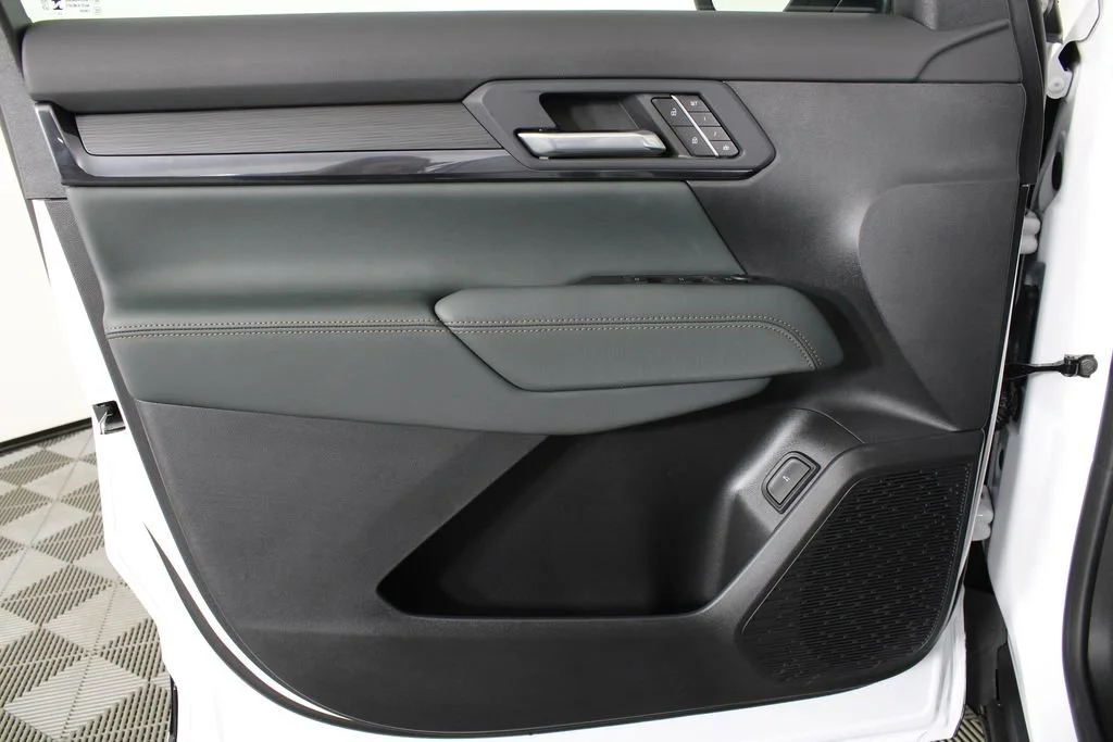 2026 GMC Terrain AT4 - Photo 11
