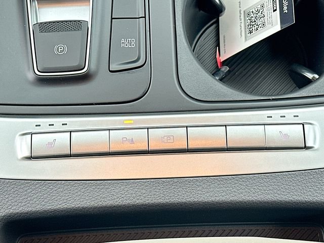 Certified Used 2026 Snow White Pearl Kia LXS image 20