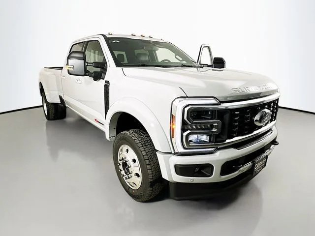 2026 Ford F-450 Platinum 4x4 Crew Cab 8' Box DRW's photo