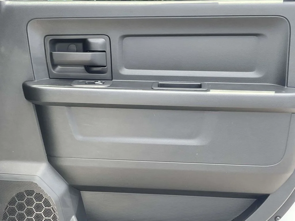New 2026 Bright White Clear-Coat Exterior Paint RAM Tradesman image 19