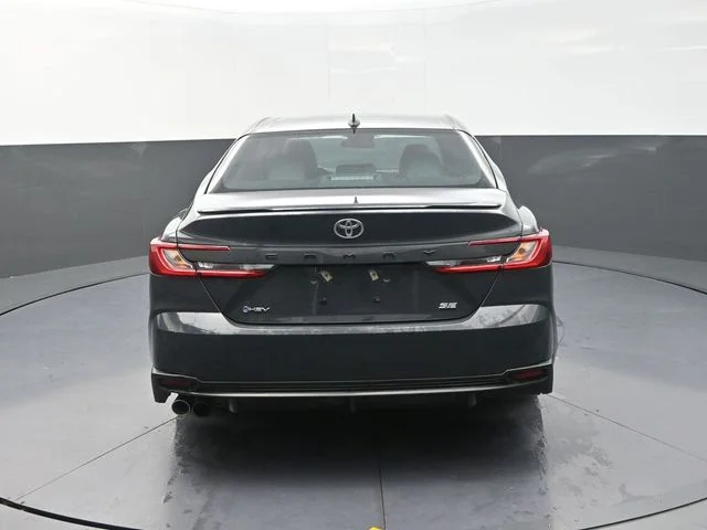 Used 2025  Toyota SE image 7