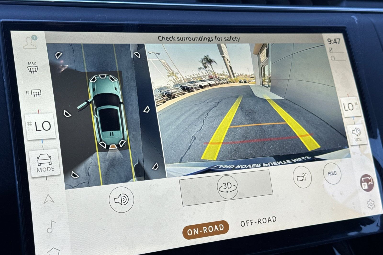 New 2026 Fuji White Land Rover Dynamic SE image 23