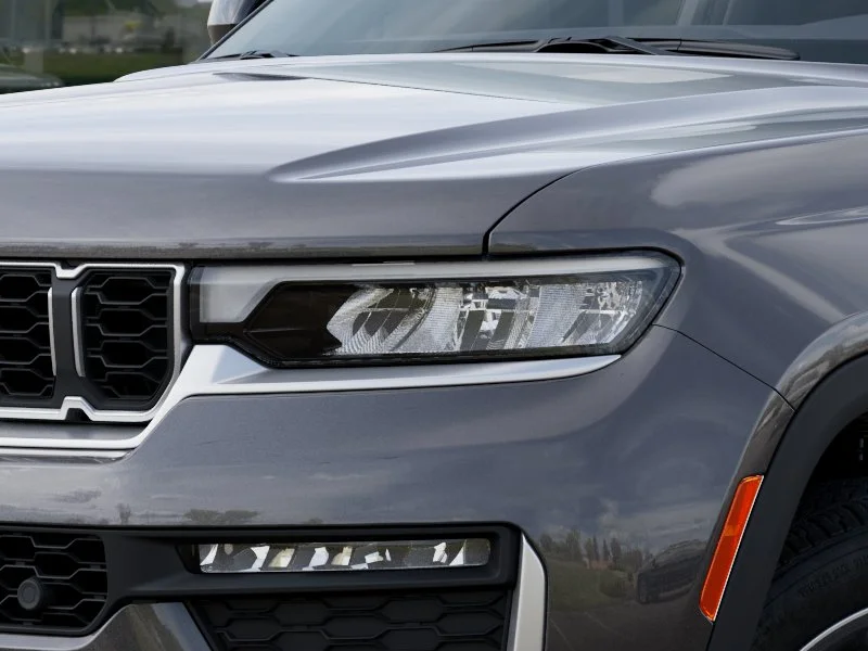 New 2026 Baltic Gray Metallic Clear-Coat Exterior Paint Jeep Limited image 36