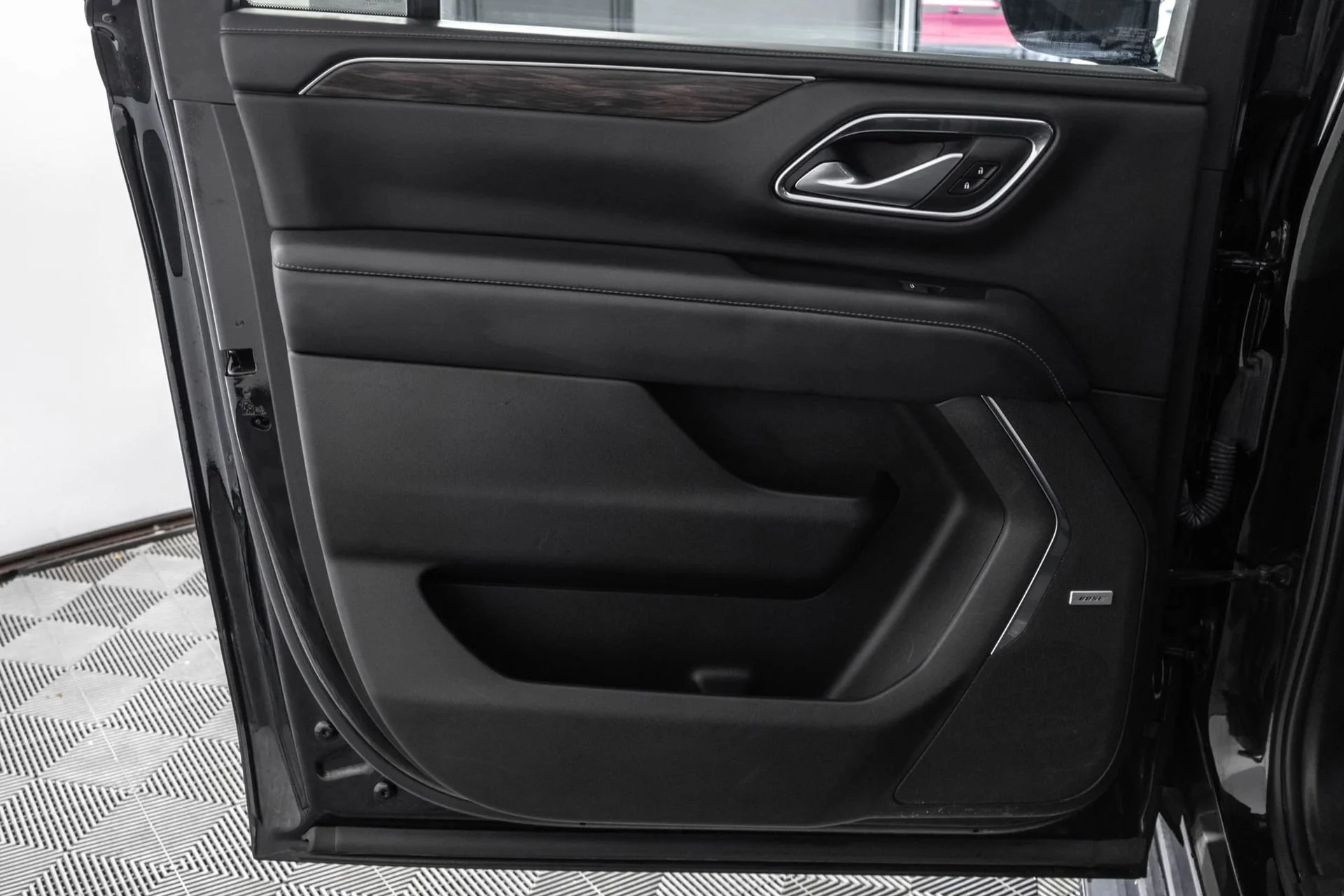 Used 2022 Black Chevrolet LT image 39