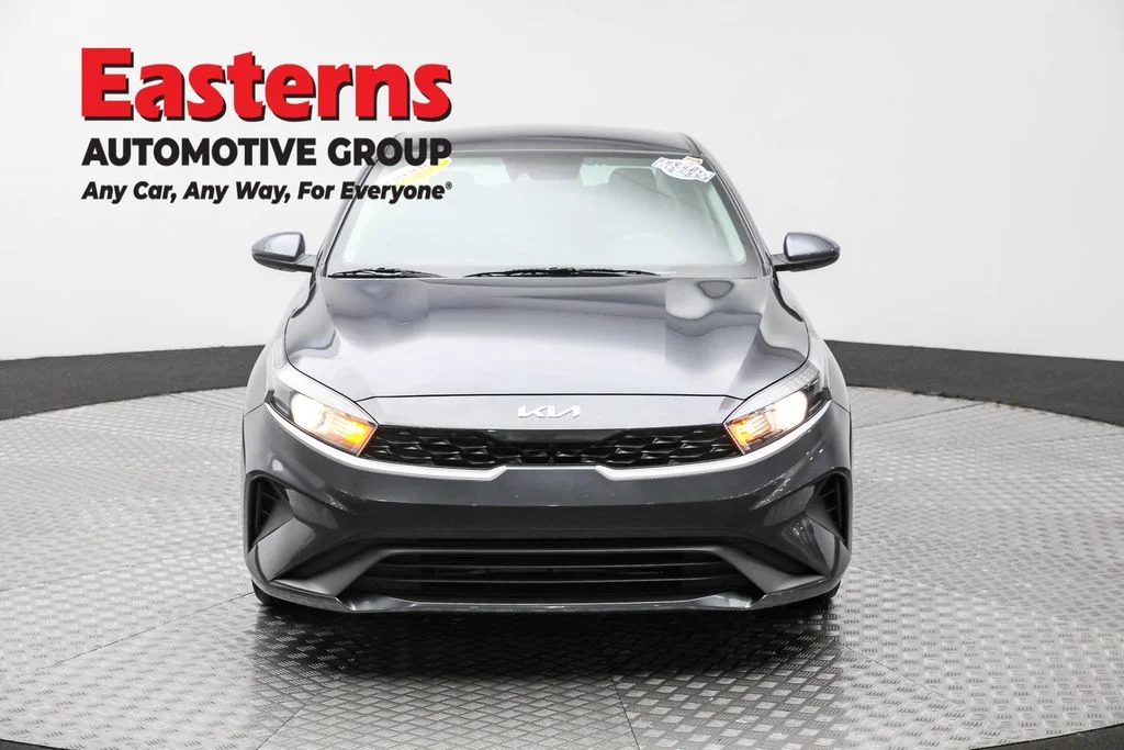 Used 2024 Gray Kia LXS image 2
