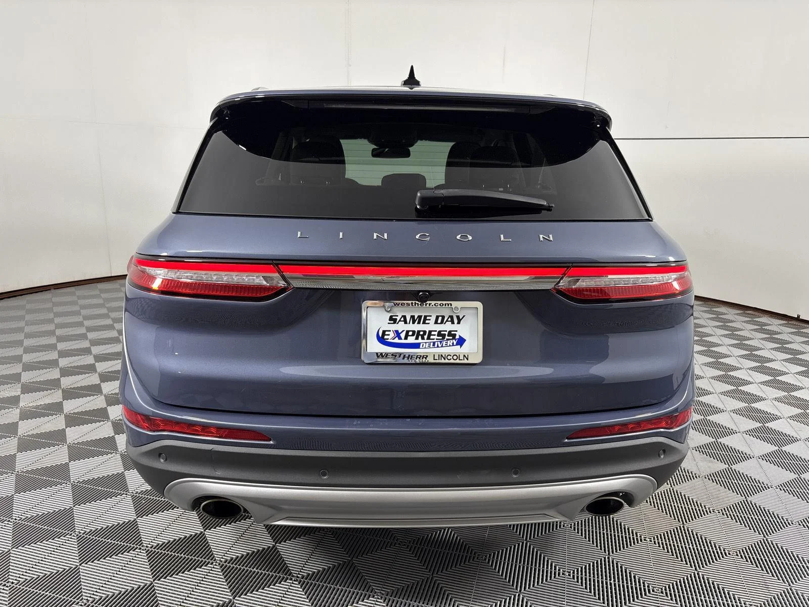 Used 2022 Ocean Drive Blue Metallic Tinted Clearciat Lincoln Standard image 17