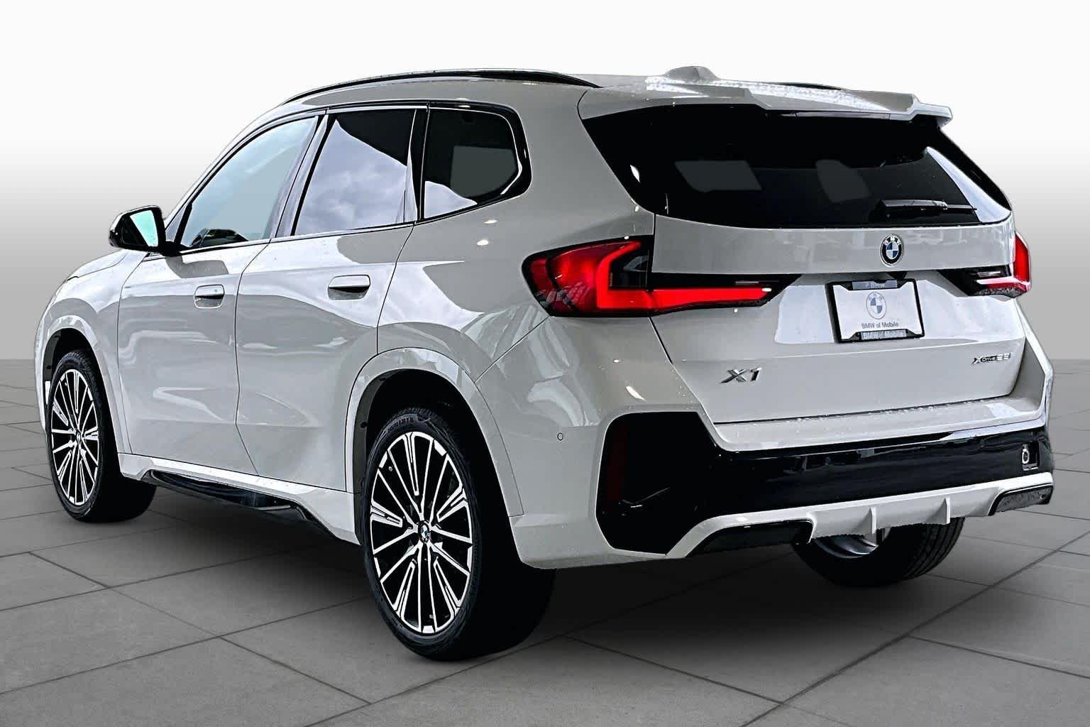 New 2026 Alpine White BMW xDrive28i image 12