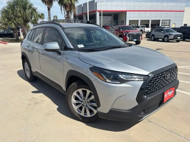 2024 Toyota Corolla Cross LE