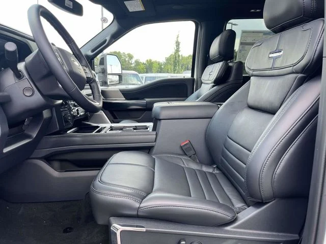New 2026 White Ford Platinum image 13