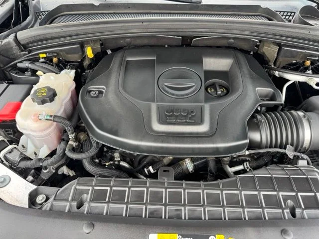 Used 2023 Black Jeep Summit image 28